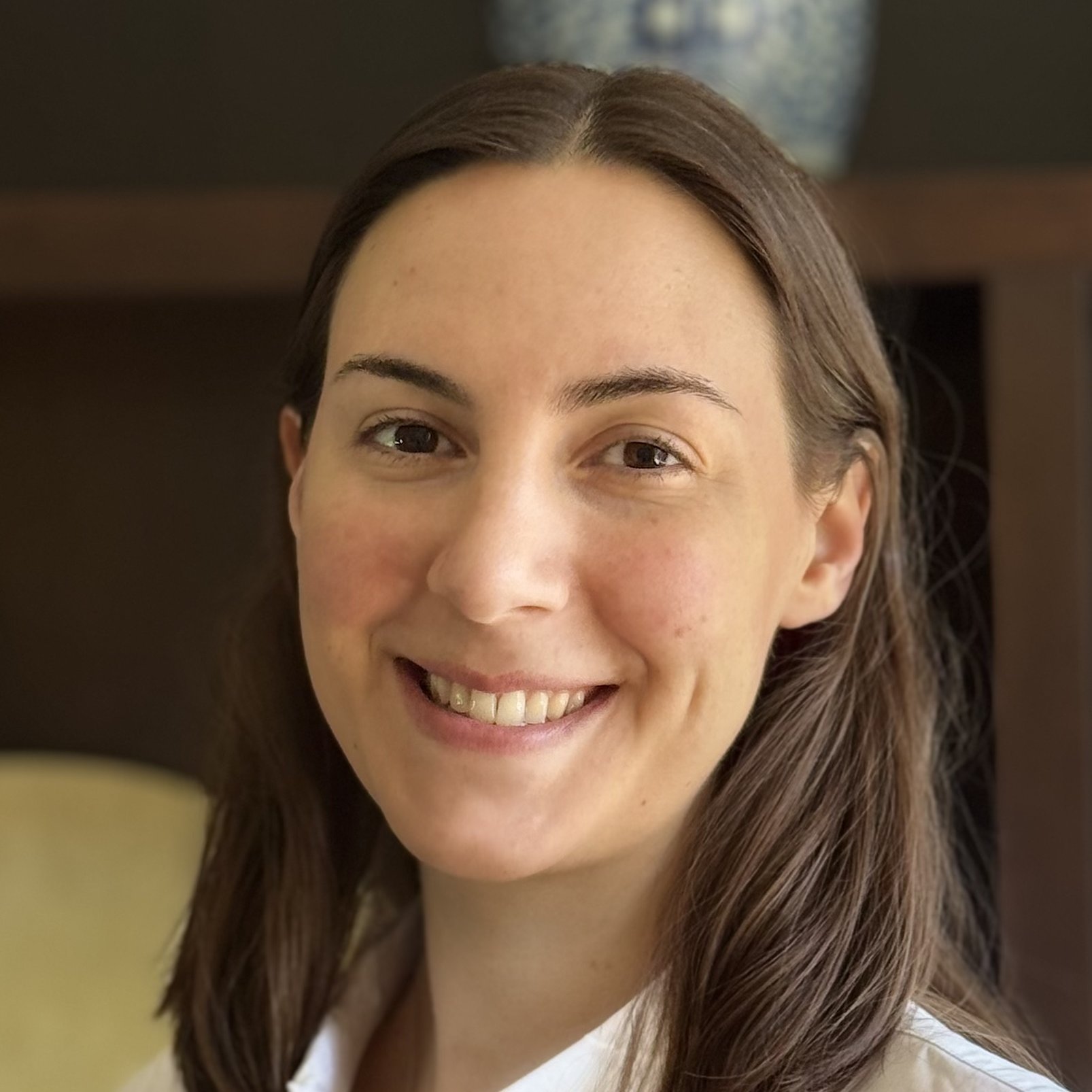ERK-Profilbild: Dr. Maja Schneider – Wissenschaftliche Referentin | Ludwig-Maximilians-Universität